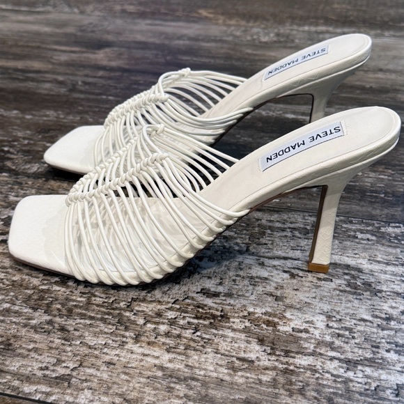 Steve Madden Heels Bonds Sandals Square Toe Slip On Womens Size 7.5 White NIB - Picture 11 of 13